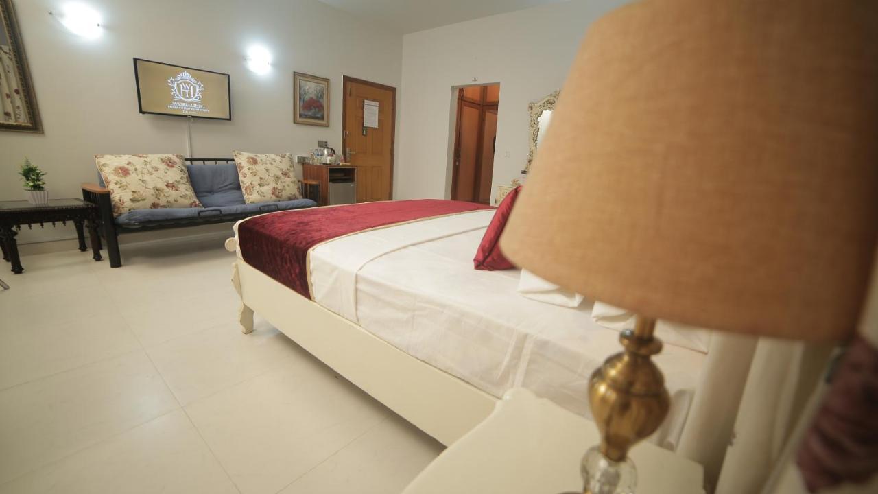 Bed and Breakfast Four Squares Карачі Екстер'єр фото