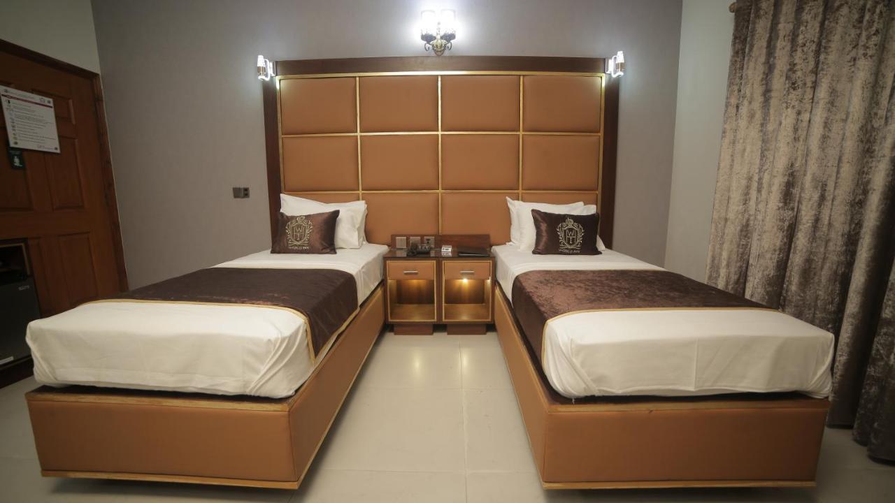 Bed and Breakfast Four Squares Карачі Екстер'єр фото