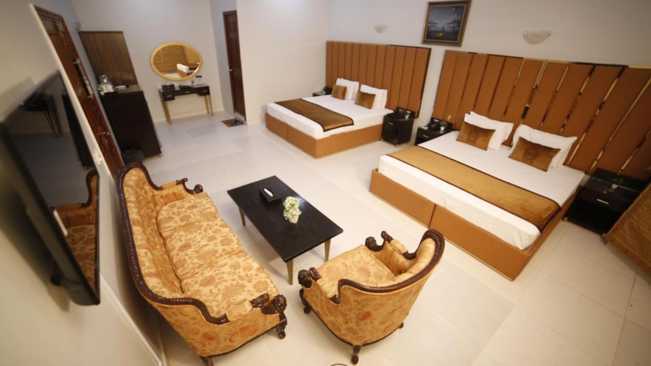 Bed and Breakfast Four Squares Карачі Екстер'єр фото
