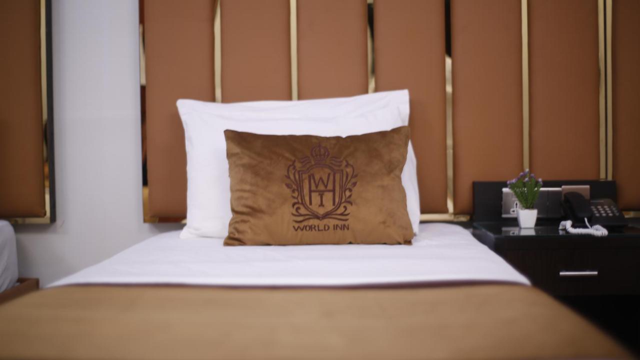 Bed and Breakfast Four Squares Карачі Екстер'єр фото