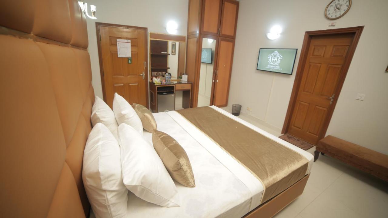 Bed and Breakfast Four Squares Карачі Екстер'єр фото
